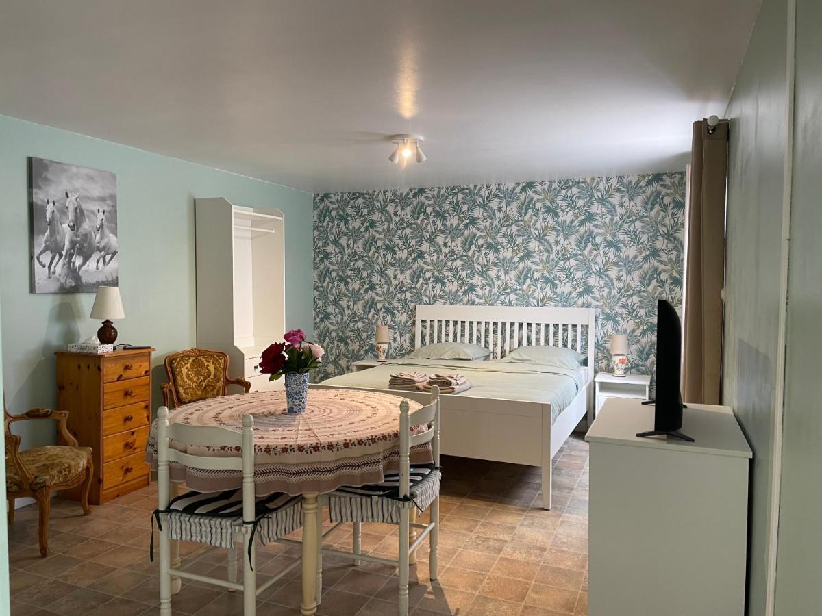 Chambre Independante Bed & Breakfast Lalinde Exterior photo